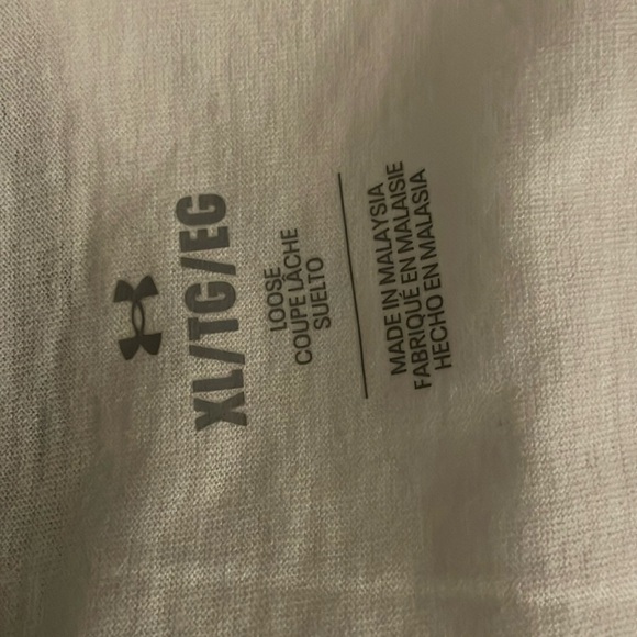 Under Armour Boxy Crop Short Sleeve White T-Shirt - Picture 5 of 7